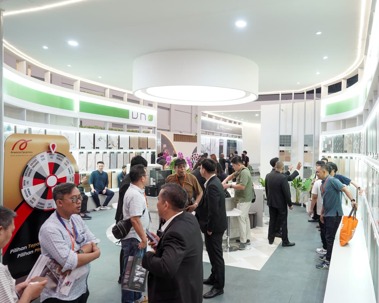 Arwana Ceramics participates in KERAMIKA Indonesia 2026 with ARNA and UNO booths.